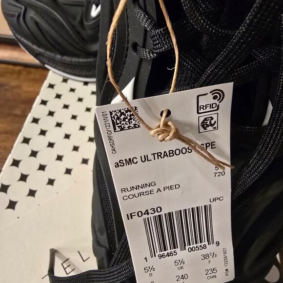 adidas by Stella McCartney ULTRABOOST SPEED Black Running Shoes Women's Sz 7 NEW - Picture 3 of 16